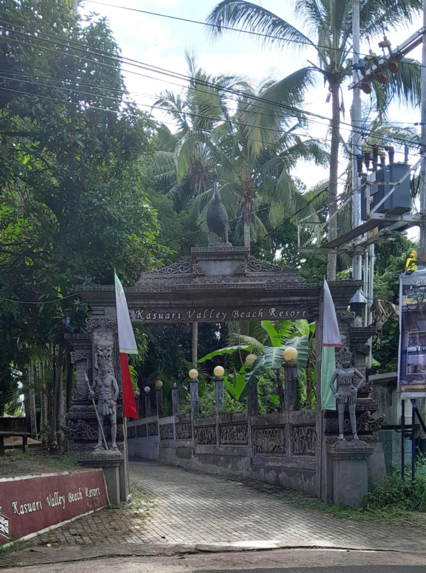 Kasuari Valley Beach Resort Sorong Bagian luar foto